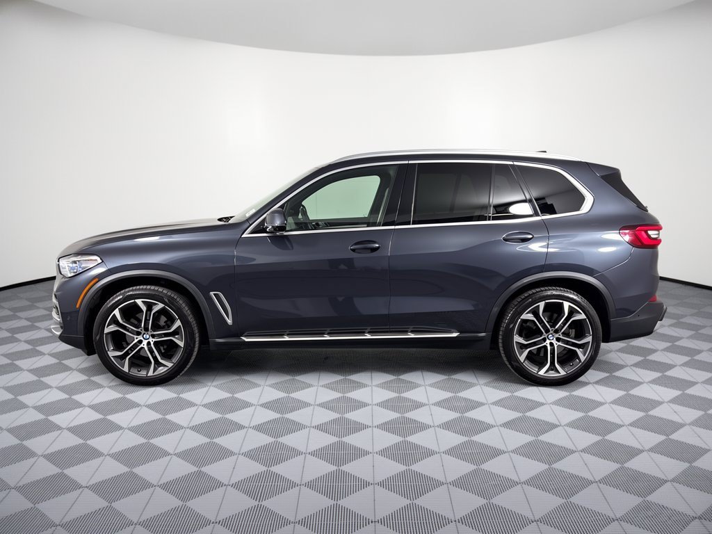 Used 2022 BMW X5 sDrive40i w/ Executive Package RWD image 2