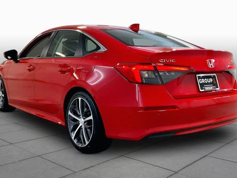 Used 2022 Honda Civic Touring image 11