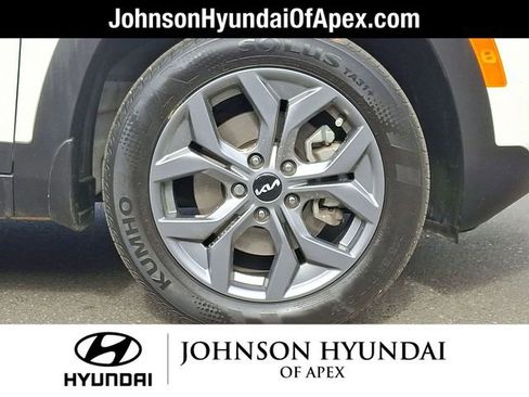 Used 2024 Kia Seltos S AWD/4WD image 21