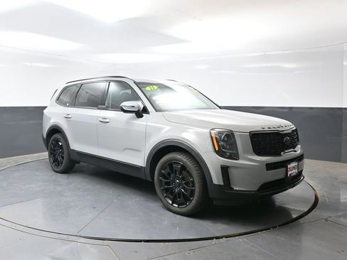 Used 2021 Kia Telluride EX w/ EX Premium Package AWD/4WD image 6