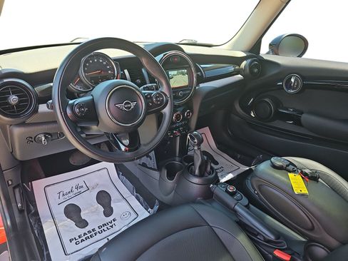 Used 2019 MINI Cooper 2-Door Hardtop FWD image 13