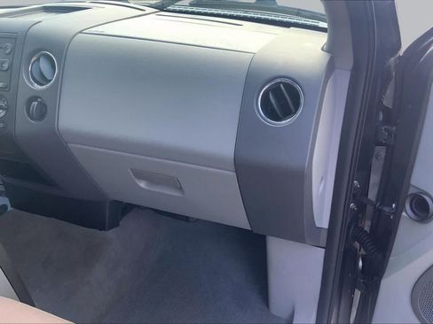 Used 2006 Ford F150 XLT RWD image 17
