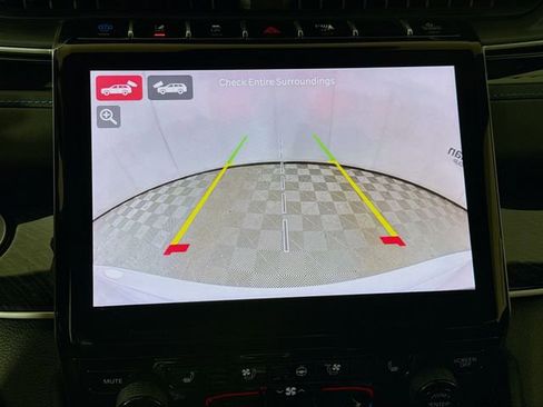 Used 2024 Jeep Grand Cherokee Trailhawk image 14