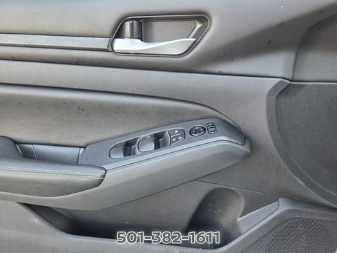 Certified 2025 Nissan Altima 2.5 SV FWD image 28