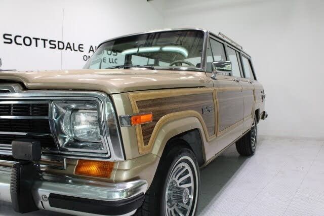 Used 1989 Jeep Grand Wagoneer AWD/4WD image 35