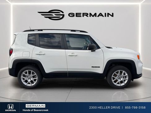 Used 2023 Jeep Renegade Latitude w/ Premium Group AWD/4WD image 7