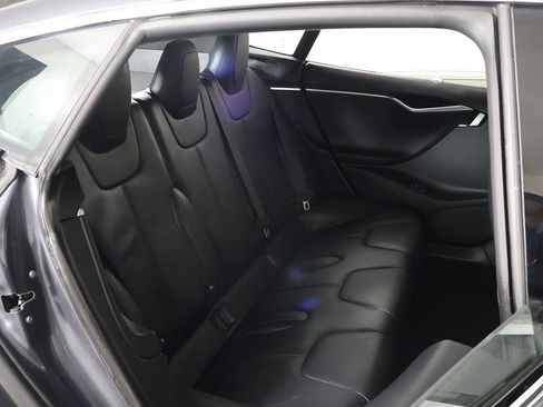 Used 2015 Tesla Model S 85D image 32