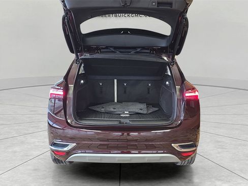 Used 2023 Buick Envision Avenir image 29