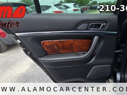 Used 2013 Lincoln MKS FWD image 28