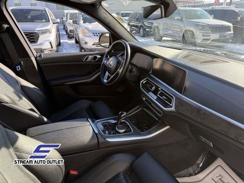 Used 2022 BMW X5 xDrive45e image 14