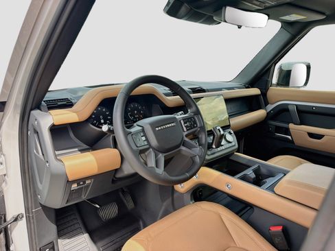 New 2026 Land Rover Defender 110 X-Dynamic SE AWD/4WD image 26