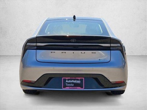 New 2026 Toyota Prius Plug-In Hybrid FWD image 7