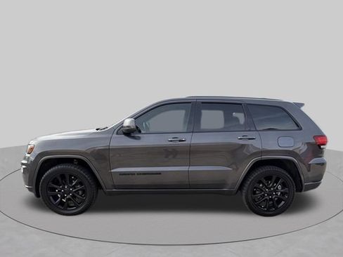 Used 2020 Jeep Grand Cherokee Altitude AWD/4WD image 3