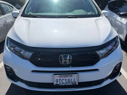 Certified 2025 Honda Odyssey Elite