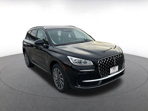 Used 2024 Lincoln Corsair Reserve image 1