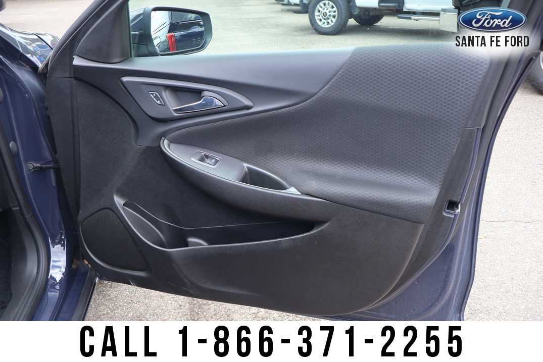 Used 2025 Chevrolet Malibu LT FWD image 24