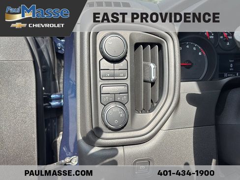 Used 2019 Chevrolet Silverado 1500 Custom Trail Boss w/ Custom Convenience Package AWD/4WD image 10