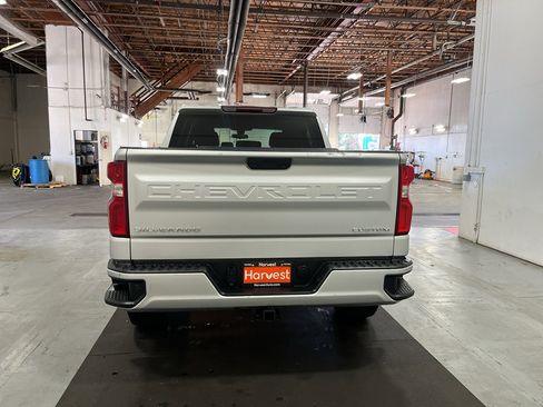 Used 2022 Chevrolet Silverado 1500 Custom w/ Safety Confidence Package AWD/4WD image 7