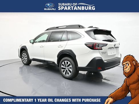 Used 2025 Subaru Outback Premium w/ Popular Package #1 AWD/4WD image 6