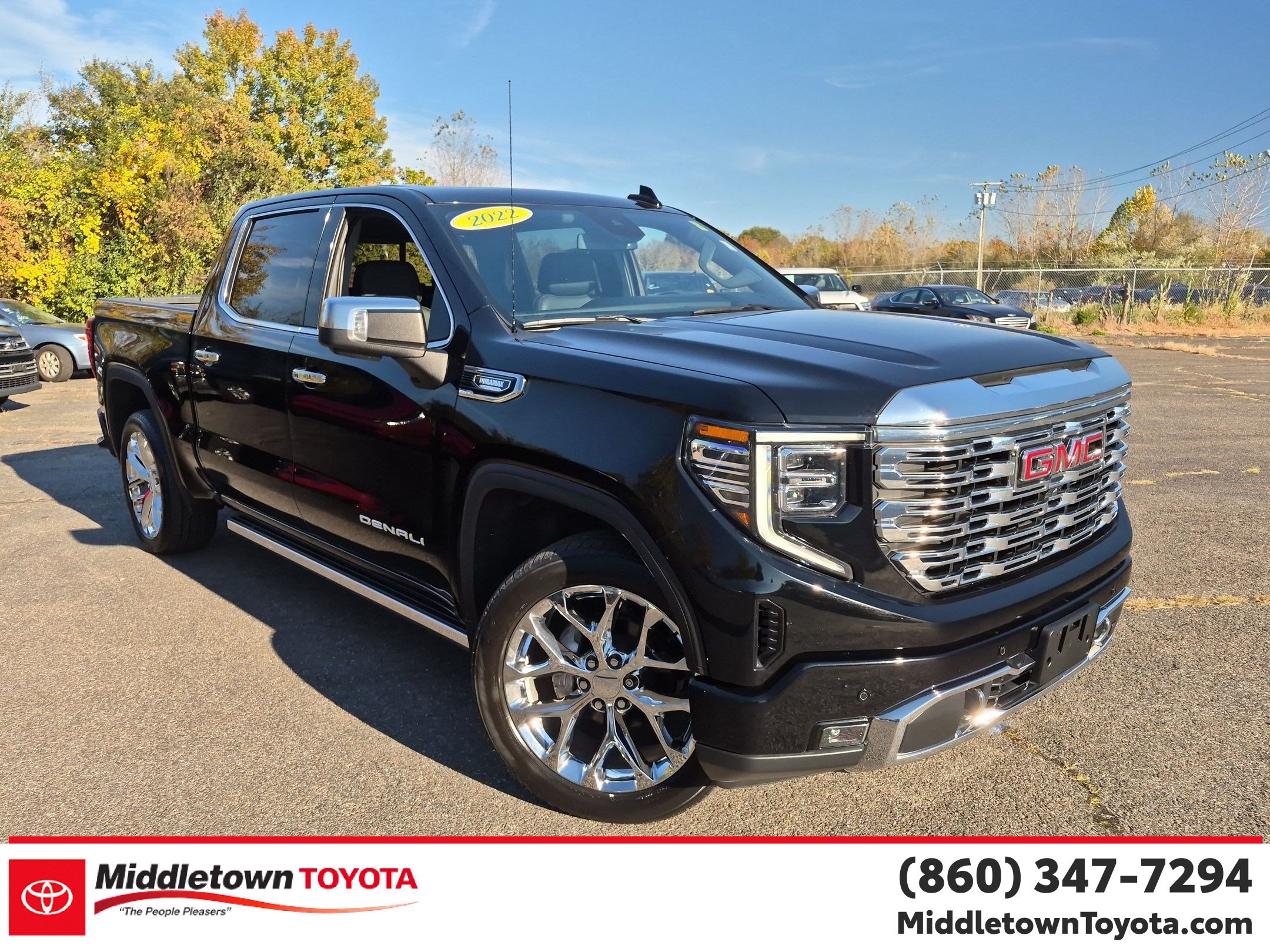 Used 2022 GMC Sierra 1500 Denali AWD/4WD image 1