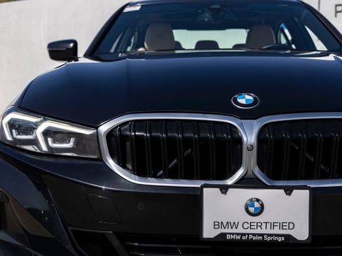 Used 2023 BMW 330i Sedan w/ Parking Assistance Package RWD image 9