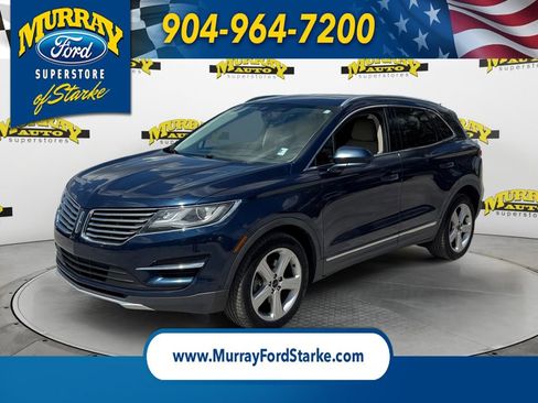 Used 2017 Lincoln MKC Premiere FWD image 1