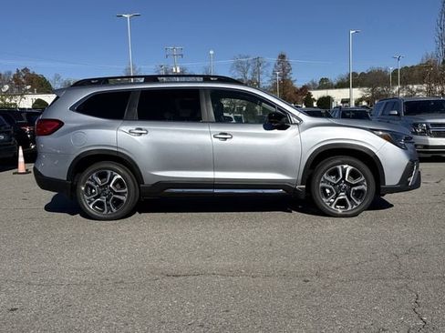 New 2026 Subaru Ascent Limited image 2