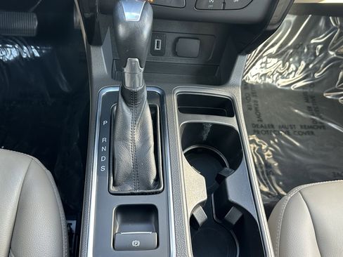 Used 2017 Ford Escape Titanium image 31