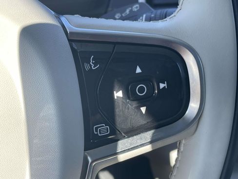 Certified 2023 Volvo XC90 B6 Ultimate AWD/4WD image 23