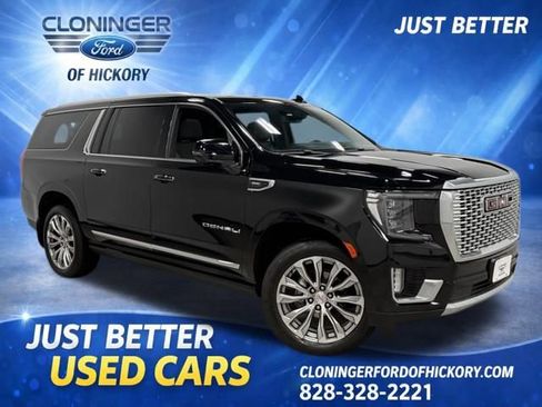 Used 2022 GMC Yukon XL Denali image 1