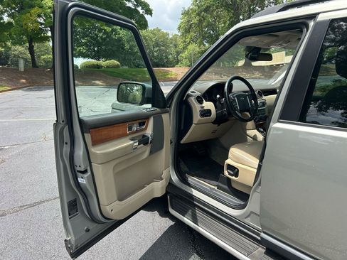 Used 2013 Land Rover LR4 HSE LUX w/ Luxury Pkg AWD/4WD image 11