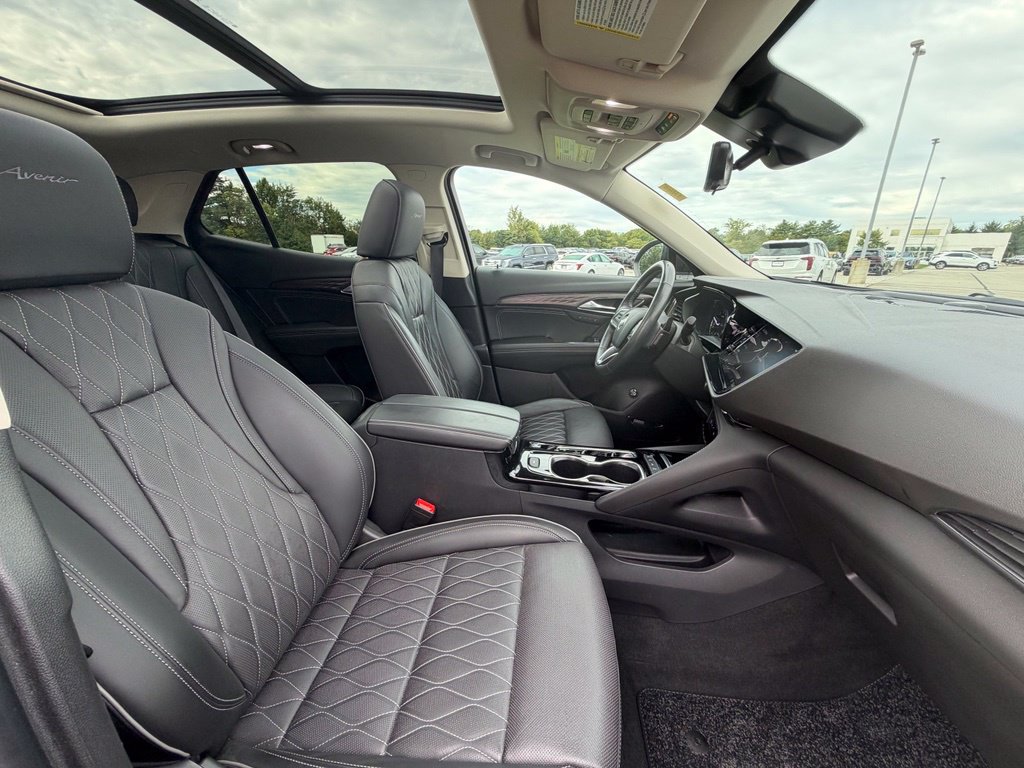 Used 2023 Buick Envision Avenir AWD/4WD image 34