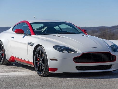 Used 2006 Aston Martin V8 Vantage Coupe image 39