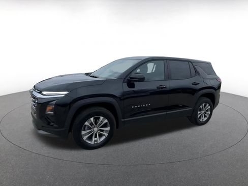 Used 2025 Chevrolet Equinox LT image 8