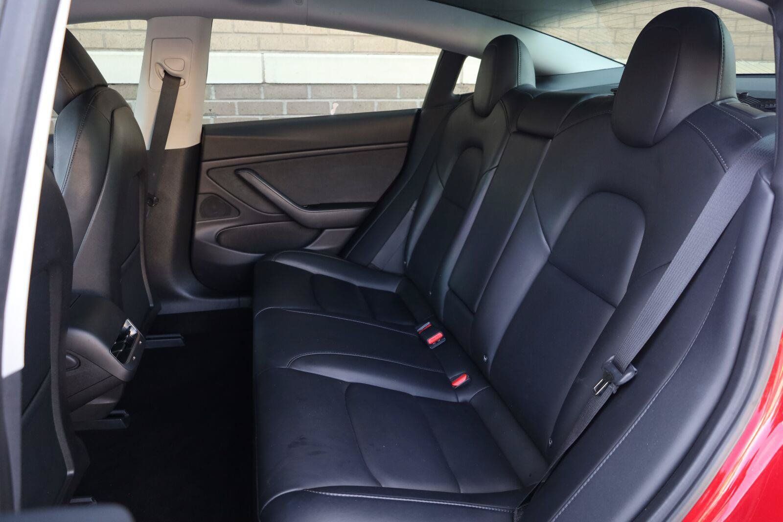 Used 2018 Tesla Model 3 Mid Range RWD image 22