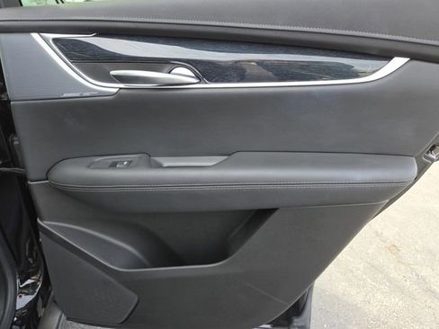 Used 2025 Cadillac XT5 Premium Luxury image 31