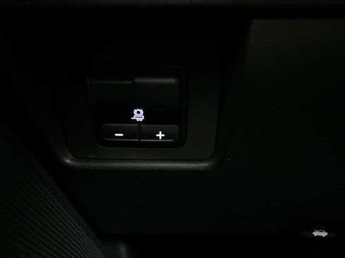 Used 2023 Chevrolet Colorado Trail Boss w/ Technology Package image 61