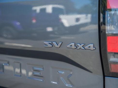 Used 2022 Nissan Frontier SV AWD/4WD image 18