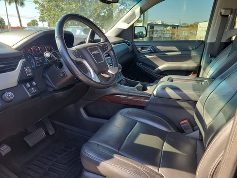 Used 2019 GMC Yukon SLT w/ Open Road Package image 23