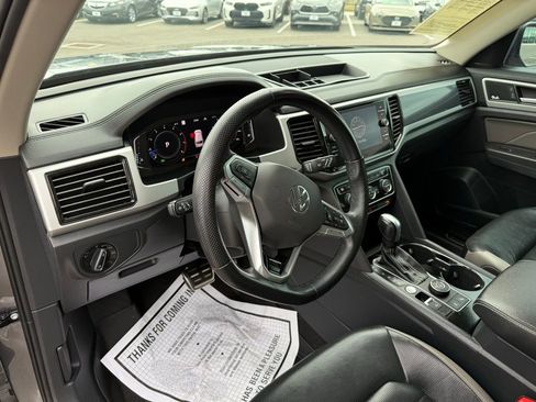 Used 2022 Volkswagen Atlas SEL Premium AWD/4WD image 13