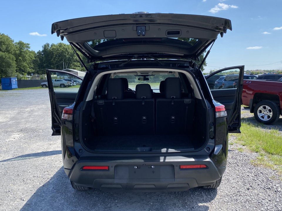 Used 2022 Nissan Pathfinder S FWD image 20