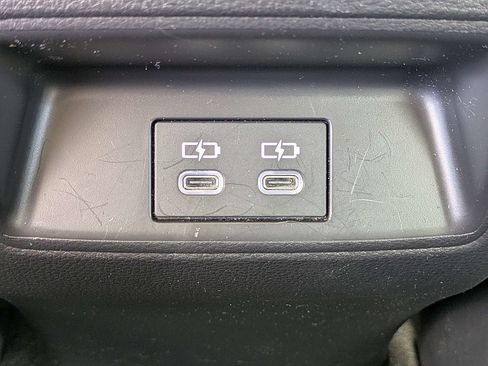 Used 2025 Toyota Corolla LE FWD image 13