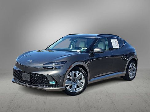Certified 2025 Genesis GV60 RWD image 1