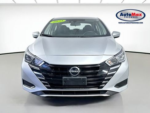 Used 2023 Nissan Versa SV FWD image 6