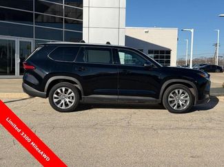 Used 2026 Toyota Grand Highlander Limited video 2