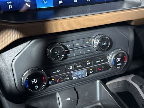 Used 2024 Ford Bronco Outer Banks image 26