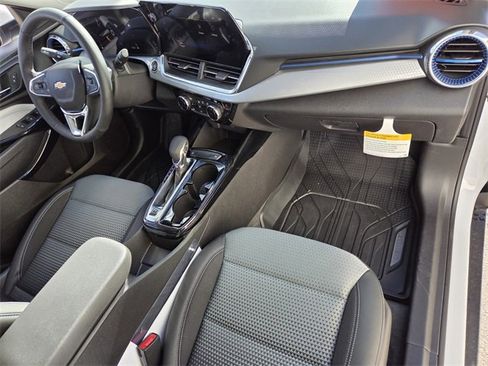 Certified 2026 Chevrolet Trax LT w/ Driver Confidence Package image 16