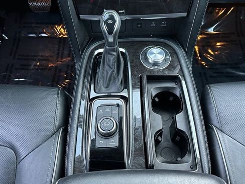 Used 2024 INFINITI QX80 Luxe image 33