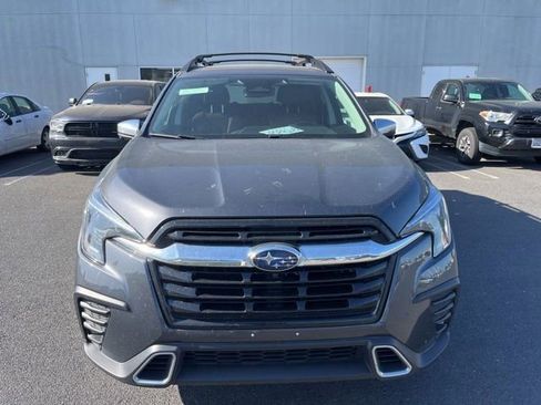 Used 2023 Subaru Ascent Touring AWD/4WD image 2