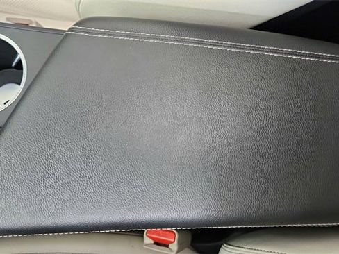 Used 2025 Genesis G70 2.5T w/ Sport Prestige Package image 49